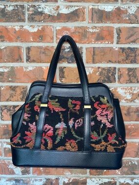 Vintage tapestry embroidery handbag
